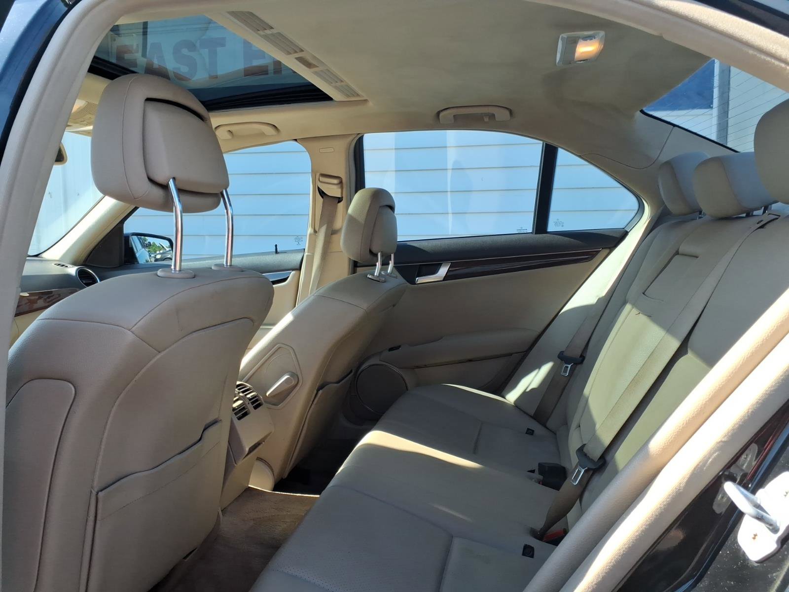 Used 2012 Mercedes-Benz C 300 4MATIC Sedan image 9