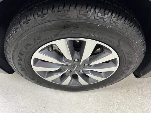 Used 2024 Chrysler Pacifica Limited FWD image 9