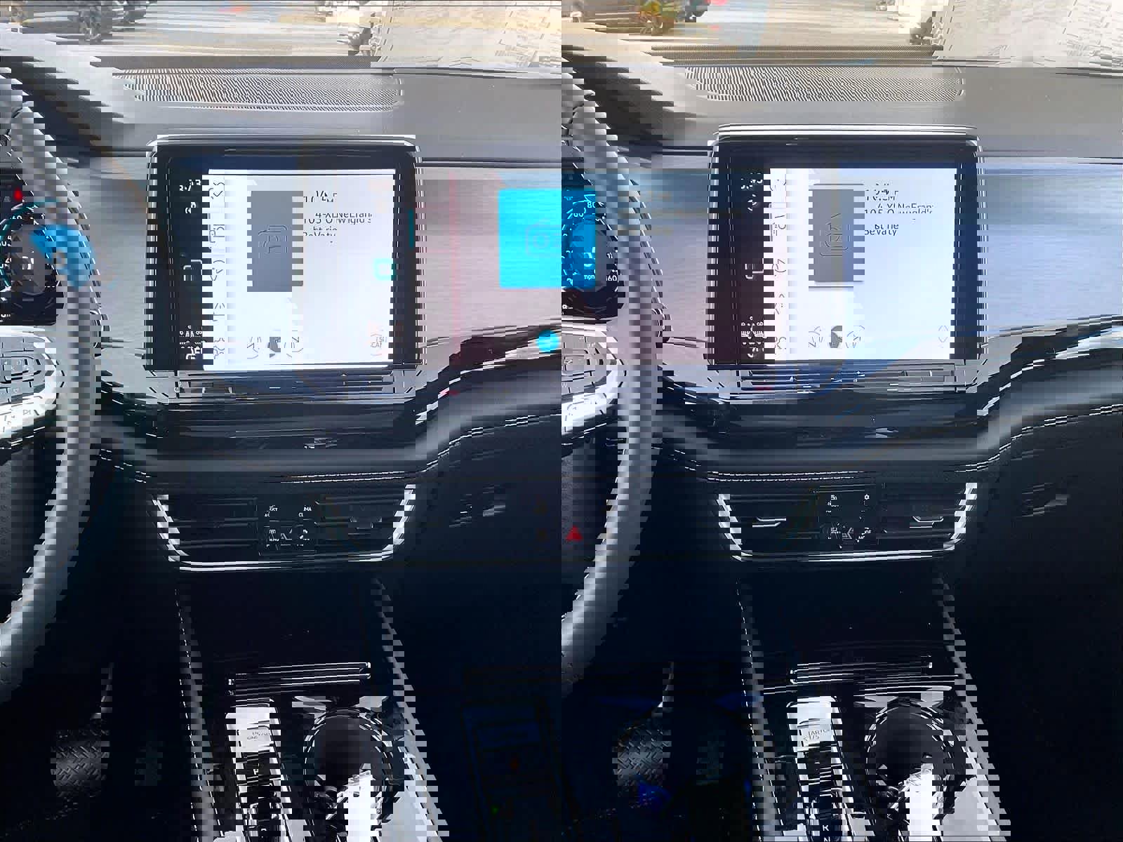 New 2026 Volkswagen Atlas Cross Sport SE image 13