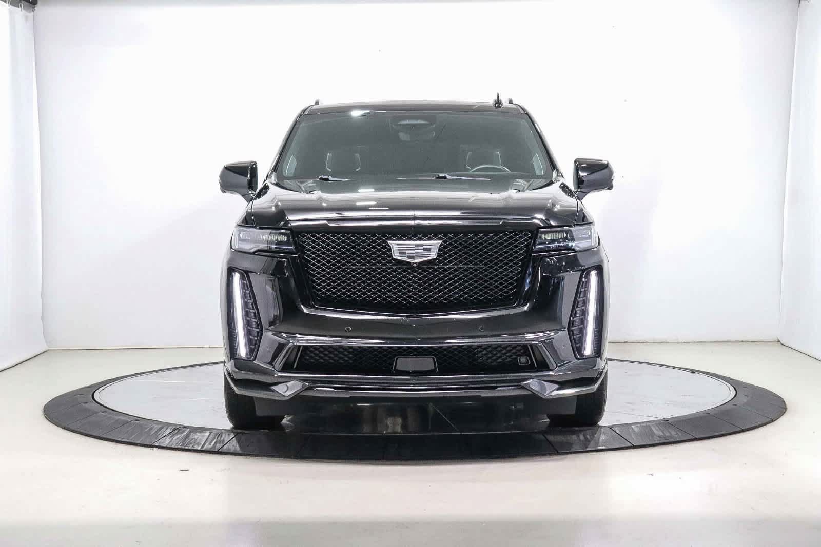 Used 2023 Cadillac Escalade V w/ LPO, ONYX Package AWD/4WD image 6