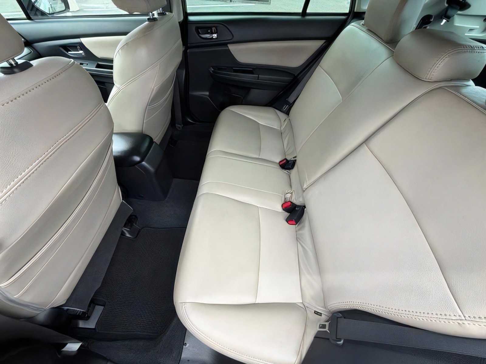 Used 2012 Subaru Impreza 2.0i Premium image 12