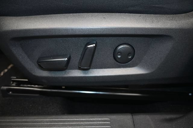 Used 2025 Nissan Rogue SV AWD/4WD image 7