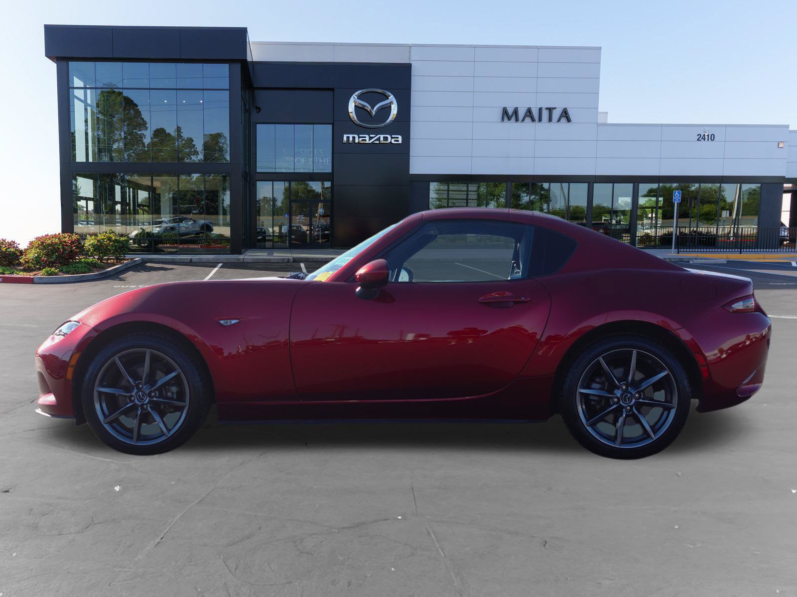 Used 2018 MAZDA MX-5 Miata RF Grand Touring RWD image 6