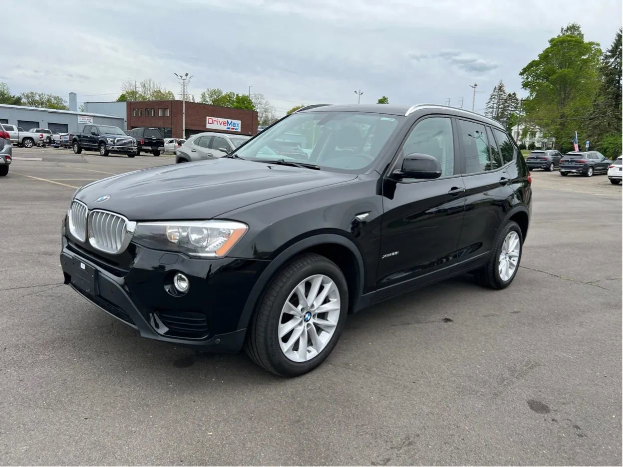 Used 2017 BMW X3 xDrive28i AWD/4WD image 3
