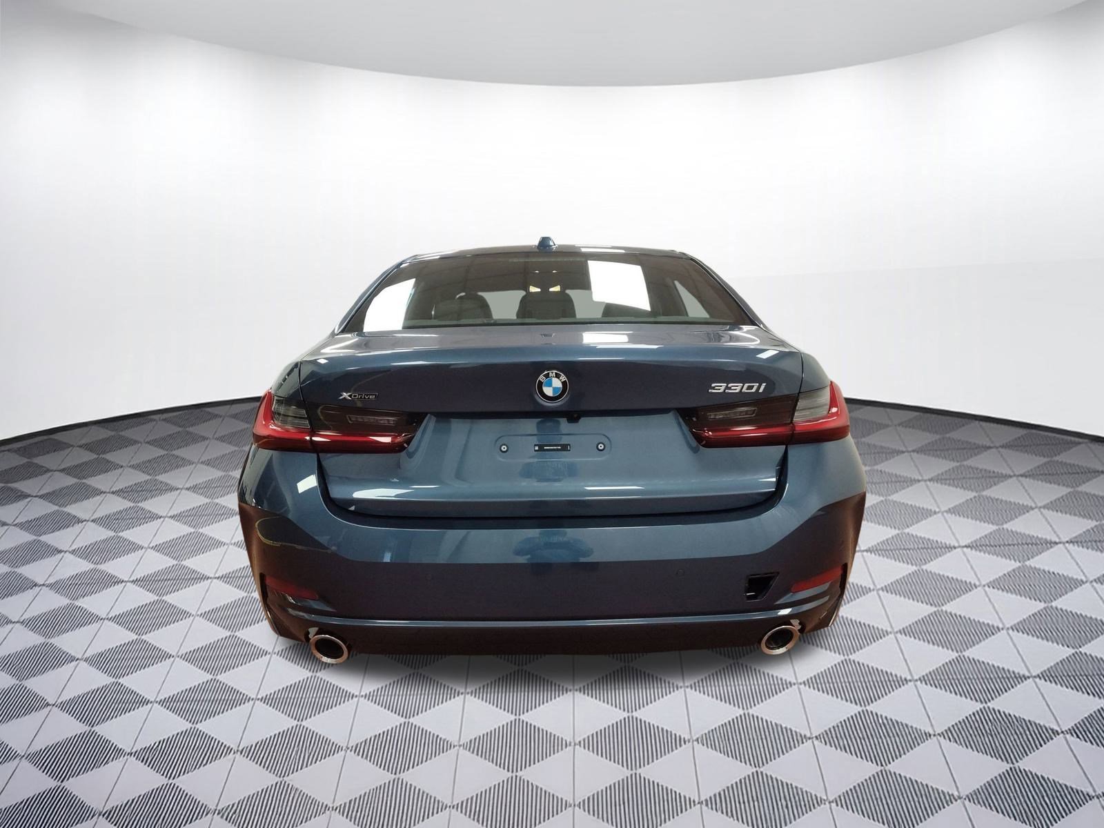 New 2026 BMW 330i xDrive Sedan w/ Premium Package image 9