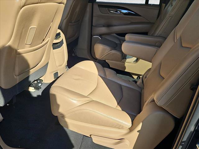 Used 2019 Cadillac Escalade ESV Platinum AWD/4WD image 21