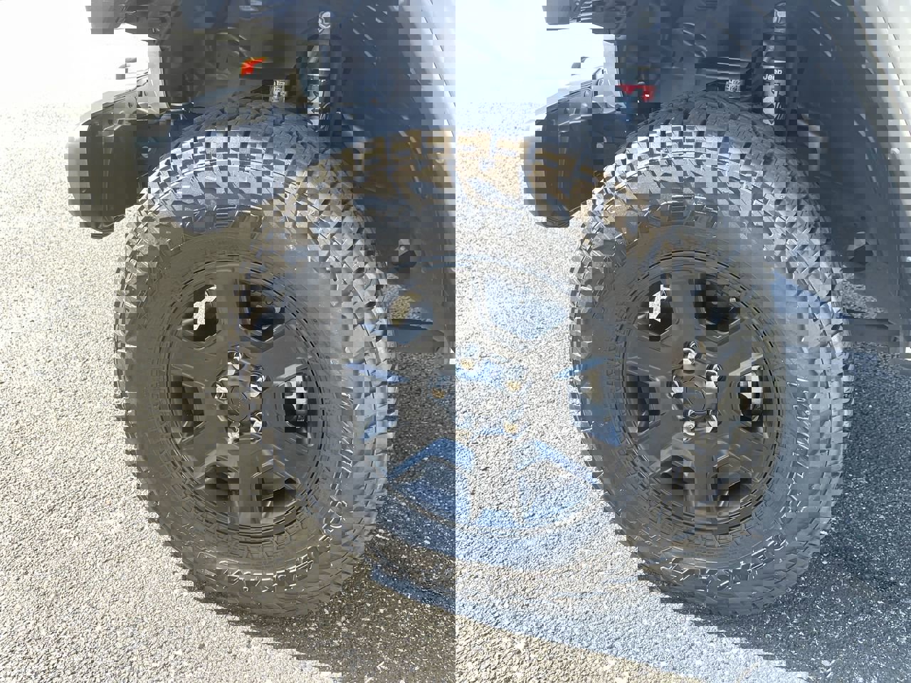 Used 2023 Jeep Gladiator Mojave w/ Cold Weather Group image 33