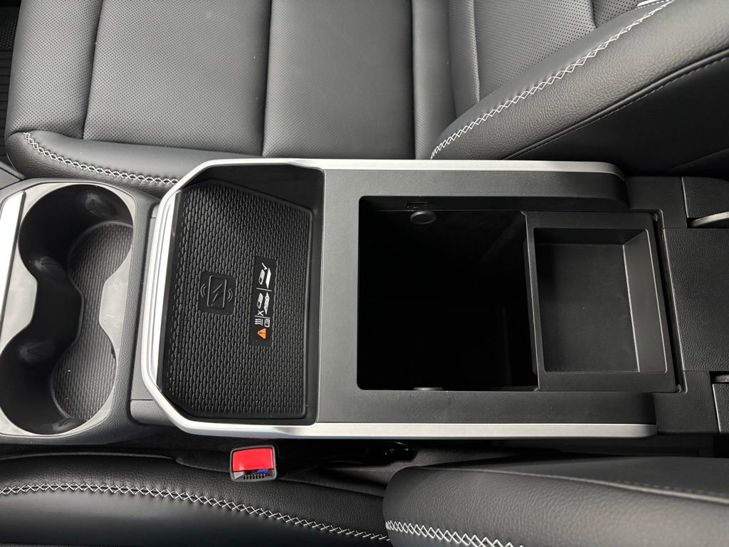 New 2026 GMC Terrain Denali w/ LPO, Floor Liner Package image 30