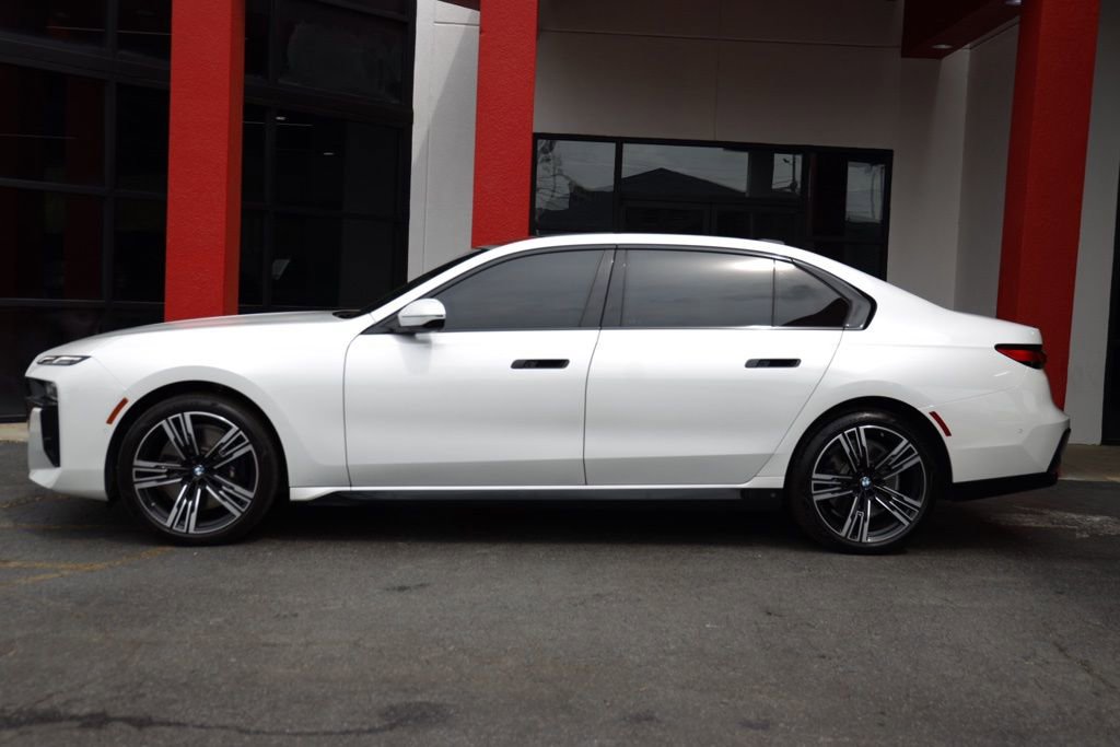 Used 2023 BMW 740i RWD image 4