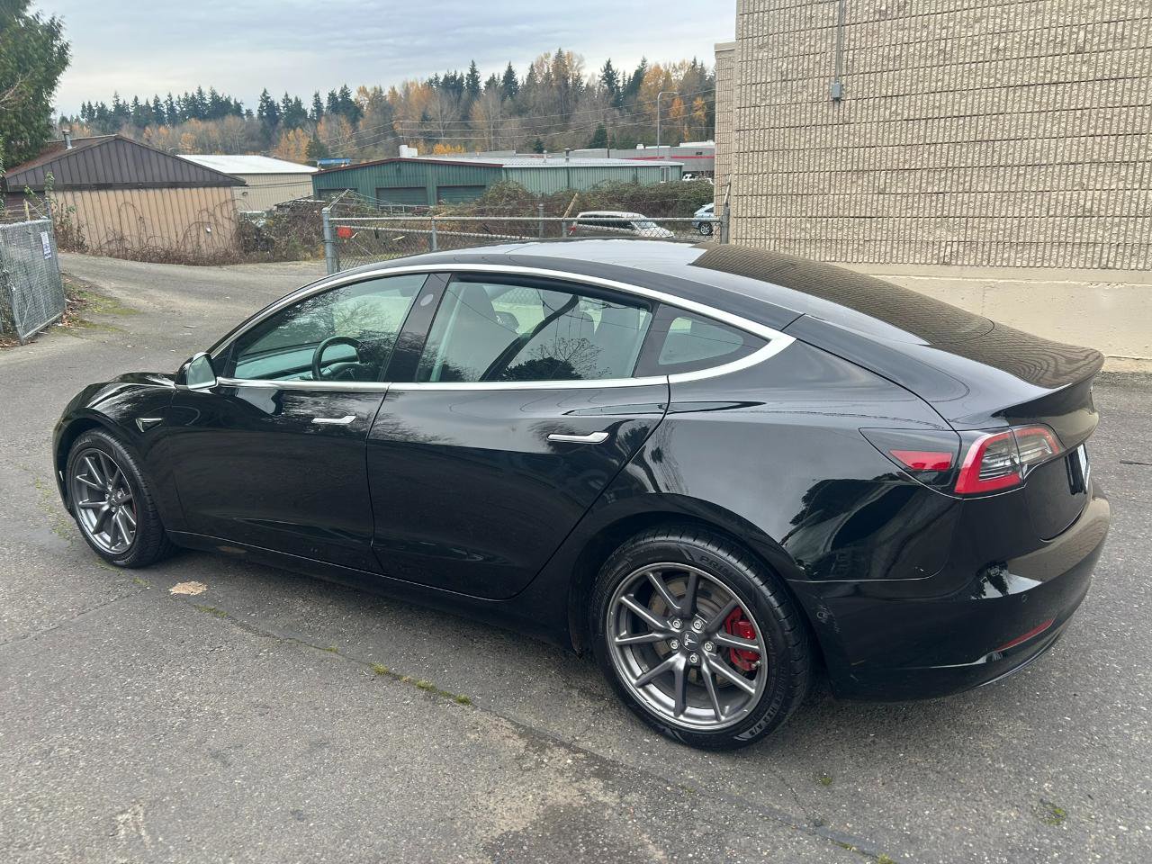 Used 2019 Tesla Model 3 Mid Range image 7
