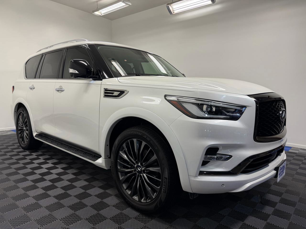 Used 2021 INFINITI QX80 Premium Select w/ Cargo Package RWD image 1