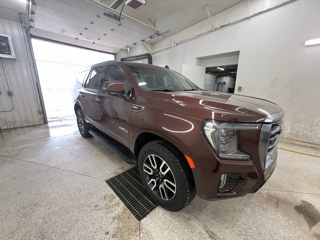 Used 2023 GMC Yukon AT4 image 3