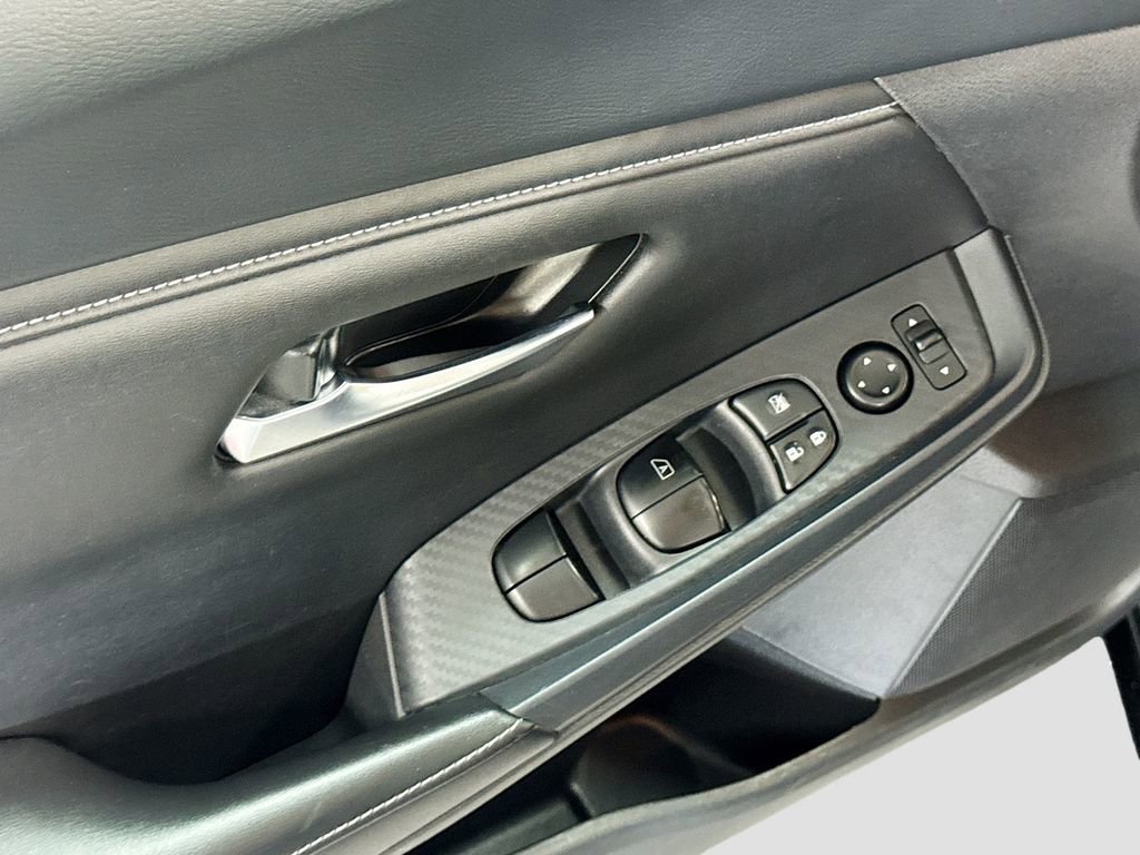 Used 2023 Nissan Sentra SV image 16