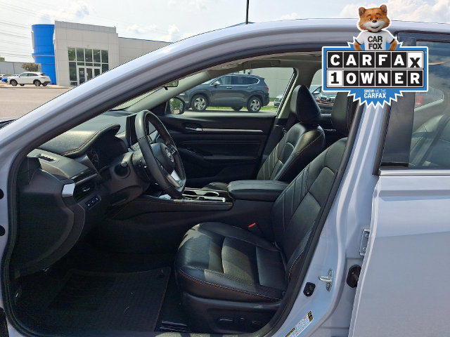 Used 2023 Nissan Altima 2.5 SR w/ SR Premium Package FWD image 15