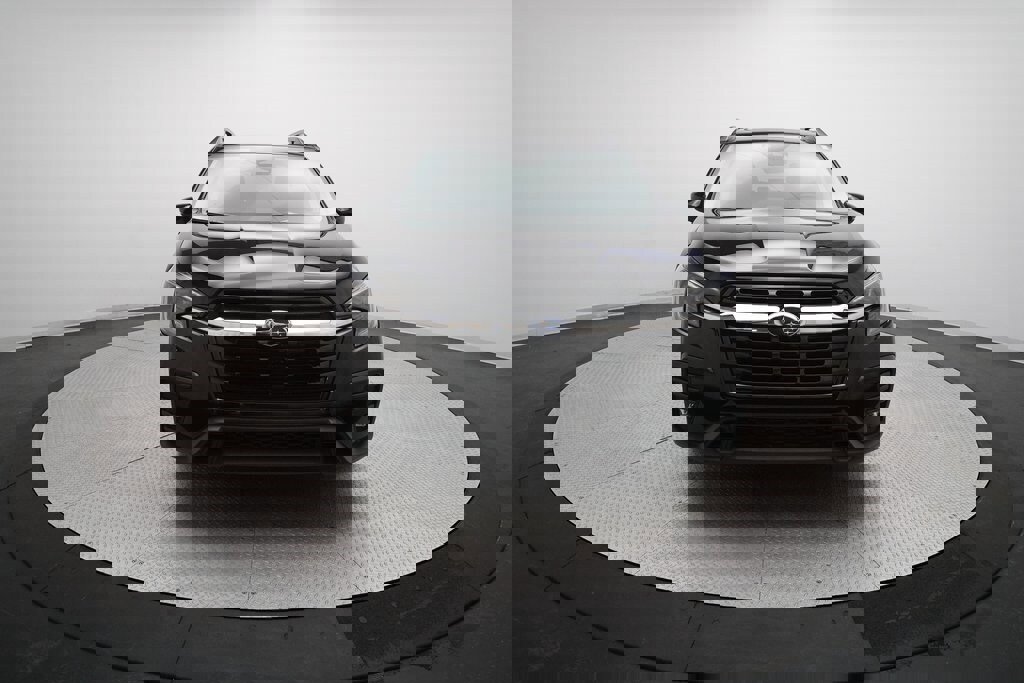 Certified 2024 Subaru Ascent Limited w/ Technology Package image 11