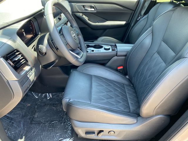 Certified 2024 Nissan Rogue Platinum w/ Platinum Premium Package AWD/4WD image 10