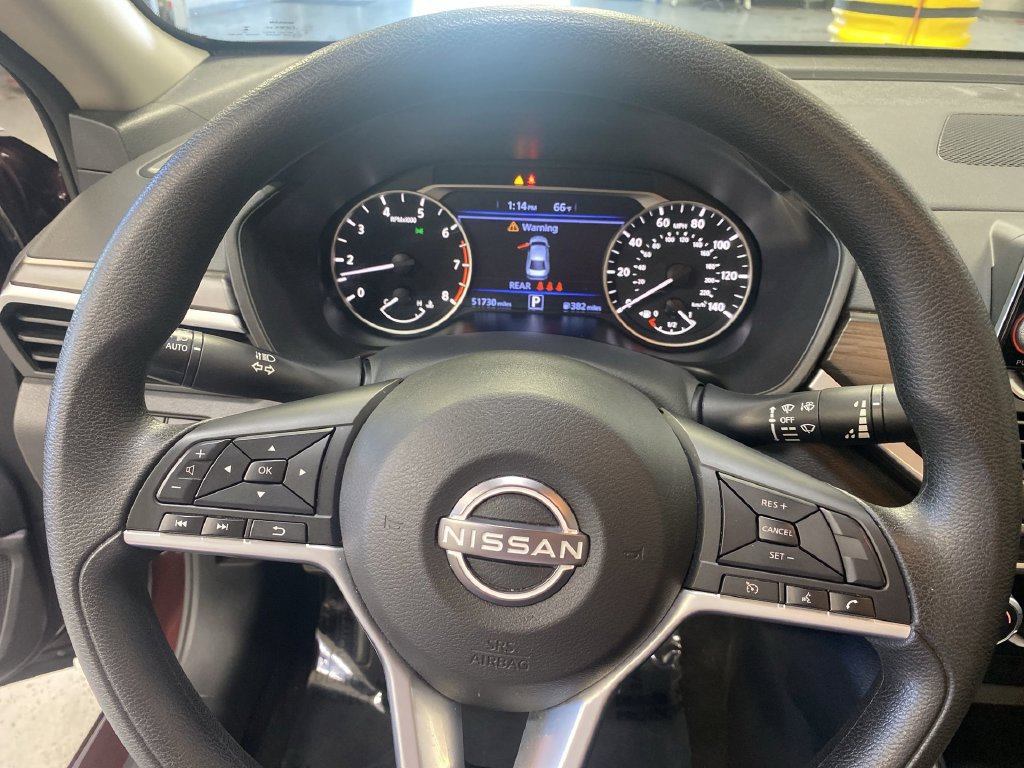 Used 2025 Nissan Altima 2.5 SV FWD image 15