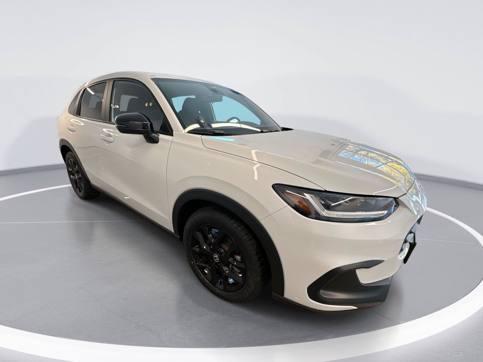 Used 2024 Honda HR-V Sport image 1