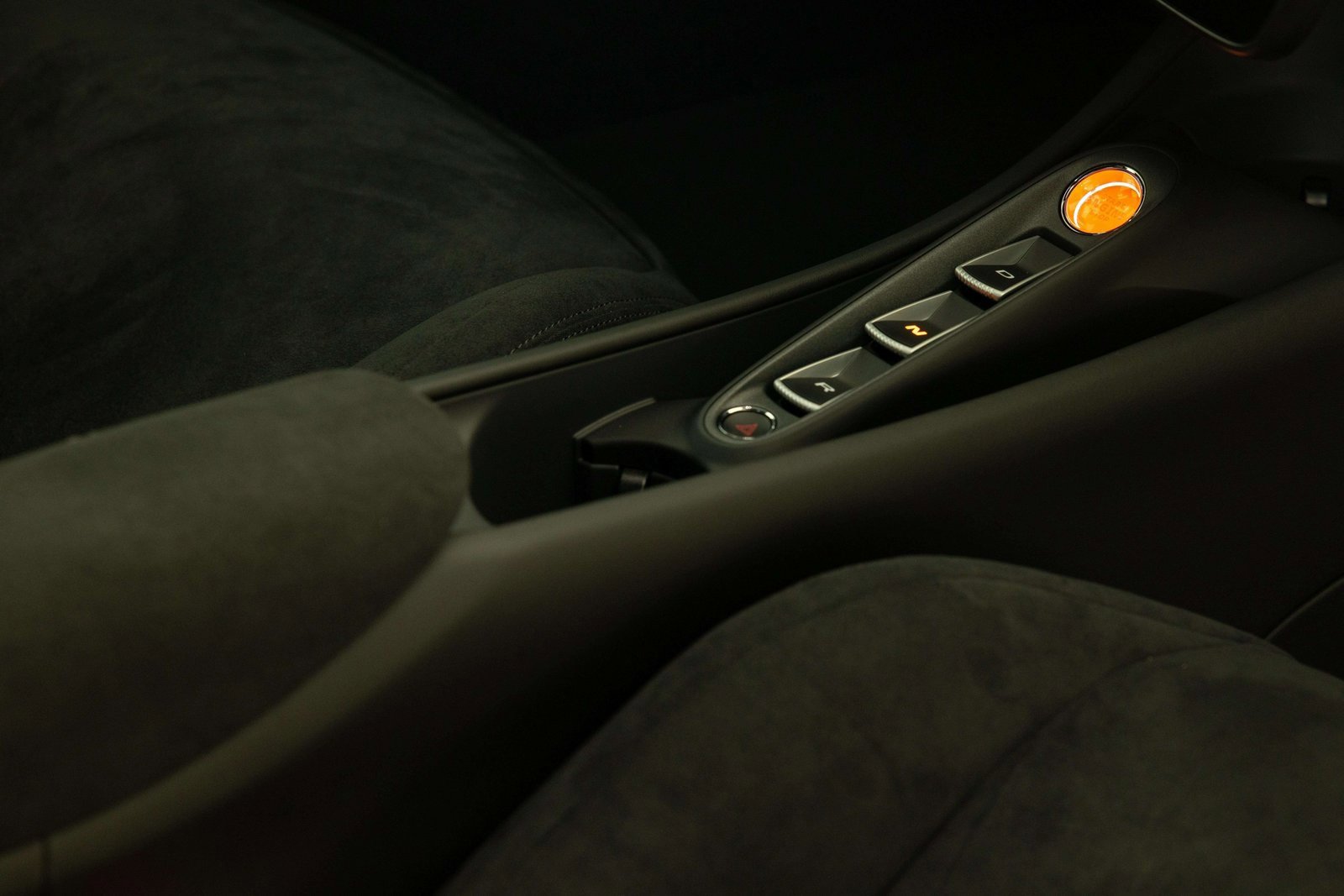 New 2026 McLaren Artura image 30