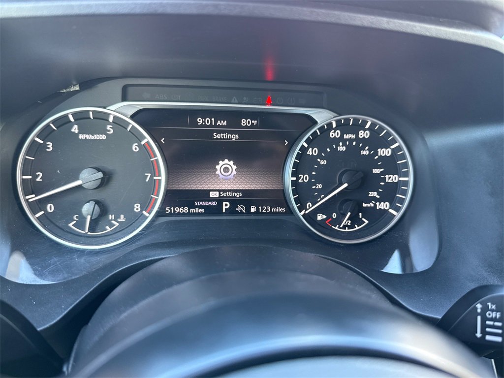 Used 2024 Nissan Rogue S image 32