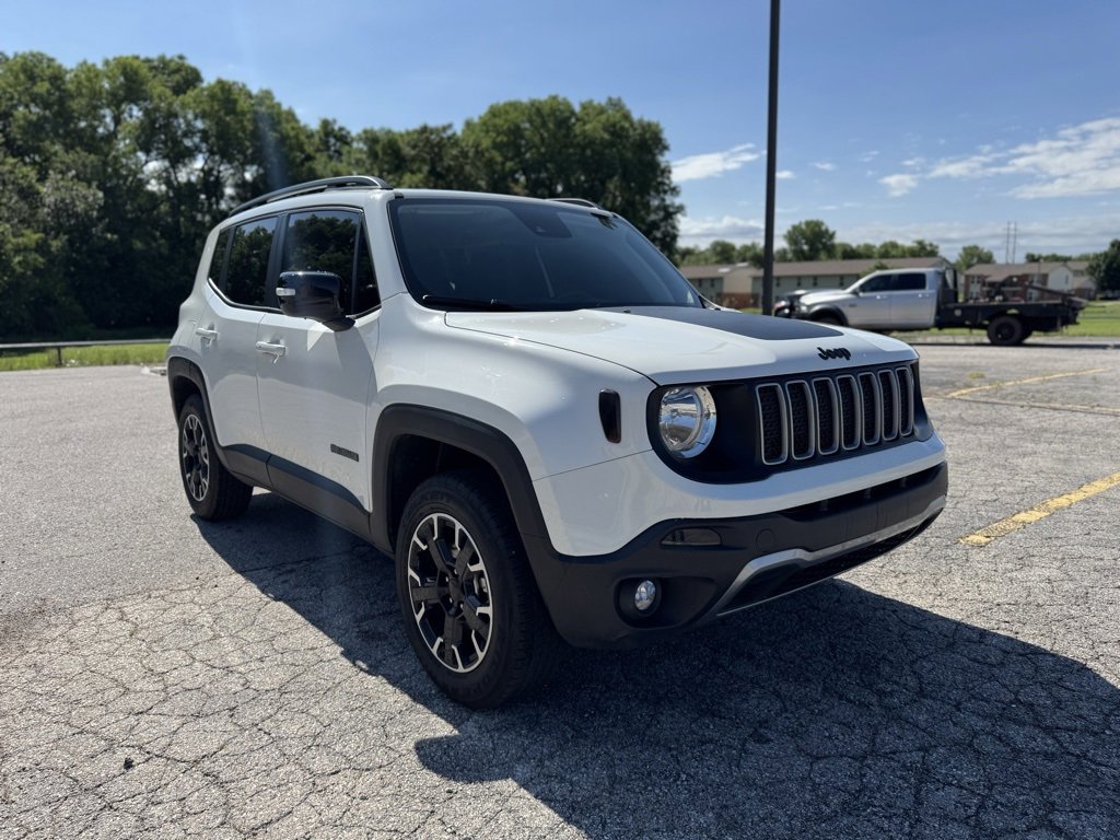 Used 2023 Jeep Renegade Latitude