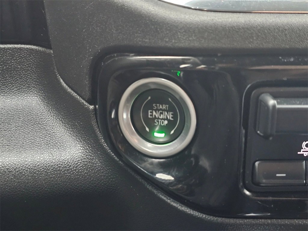 Used 2022 Chevrolet Silverado 1500 LT Trail Boss w/ Protection Package image 17