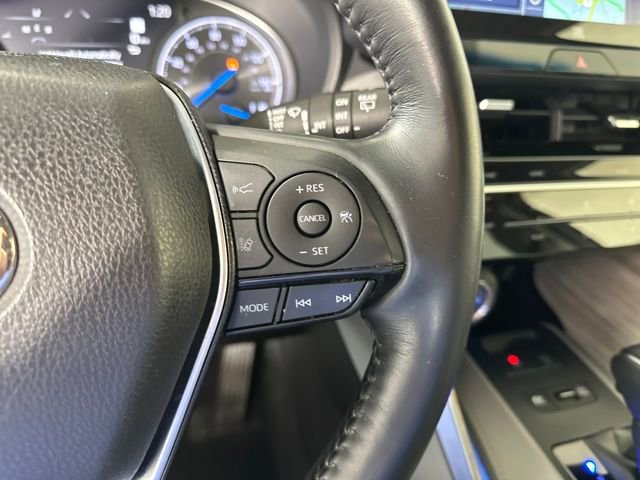 Used 2022 Toyota Venza Limited image 16