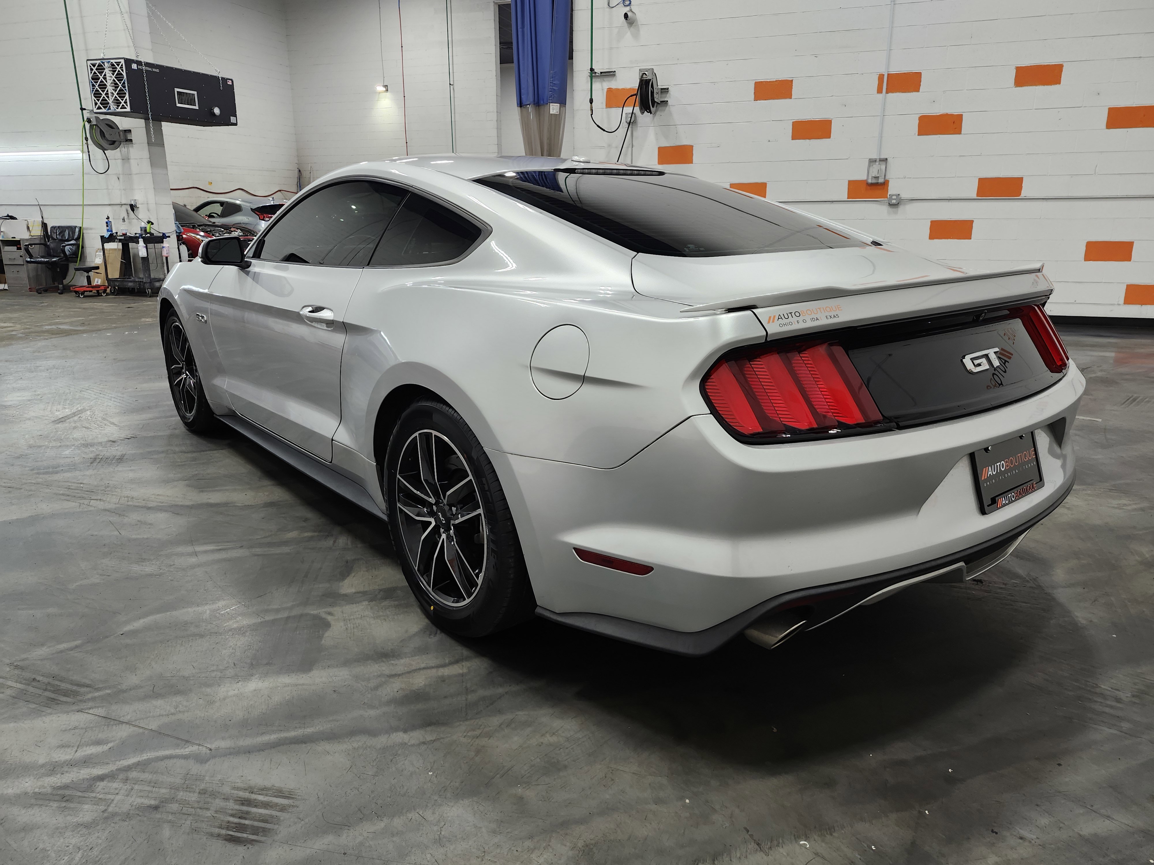 Used 2015 Ford Mustang GT Premium image 15