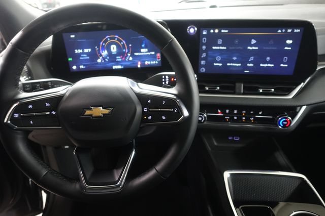 Used 2025 Chevrolet Equinox LT FWD image 11