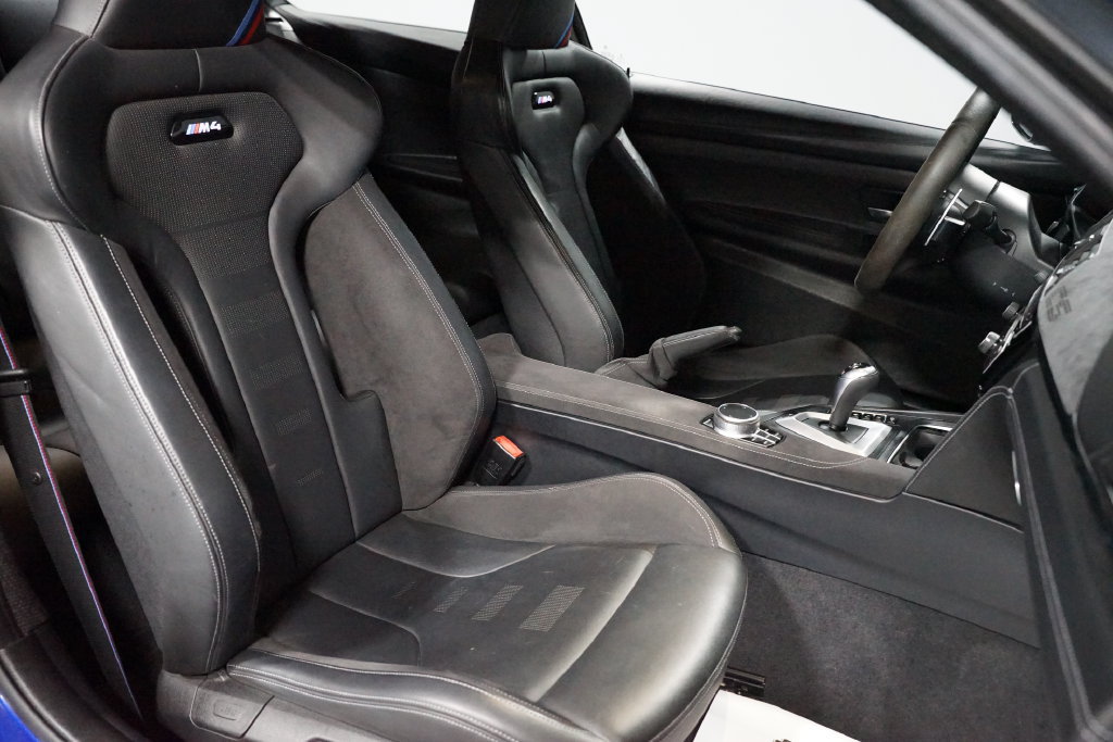 Used 2020 BMW M4 CS w/ Executive Package RWD image 30