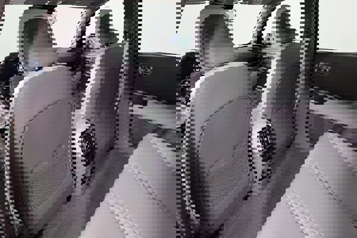 Used 2025 Hyundai Ioniq 6 Limited image 48