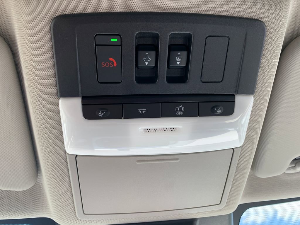 Used 2023 Nissan Rogue SV w/ SV Premium B Package FWD image 22