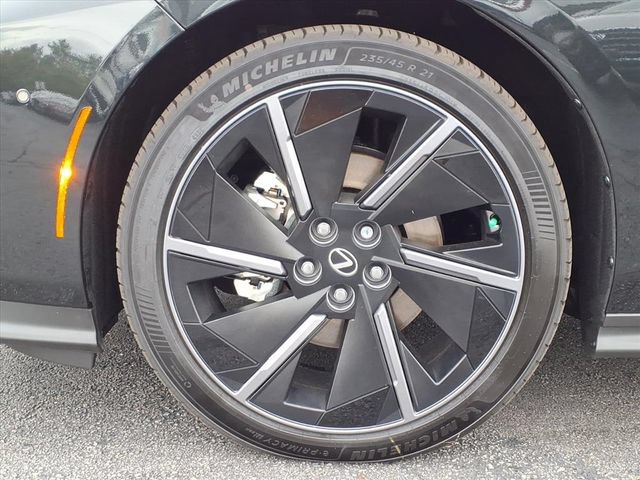 New 2026 Lexus ES 500e w/ Cold Area Package AWD/4WD image 11