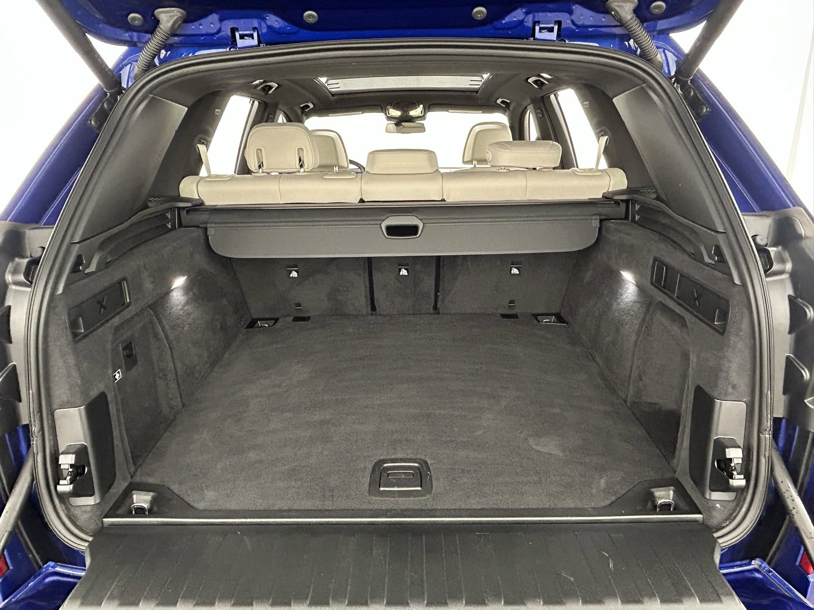 Used 2025 BMW X5 M60i image 39