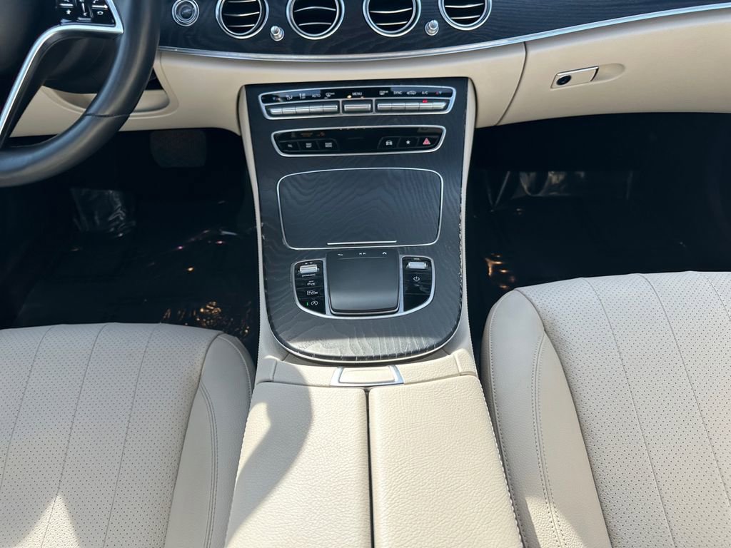 Used 2021 Mercedes-Benz E 350 4MATIC Sedan image 11