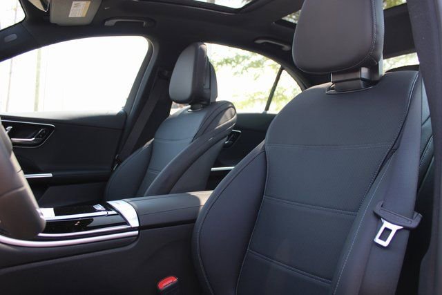 New 2025 Mercedes-Benz C 300 4MATIC Sedan image 28