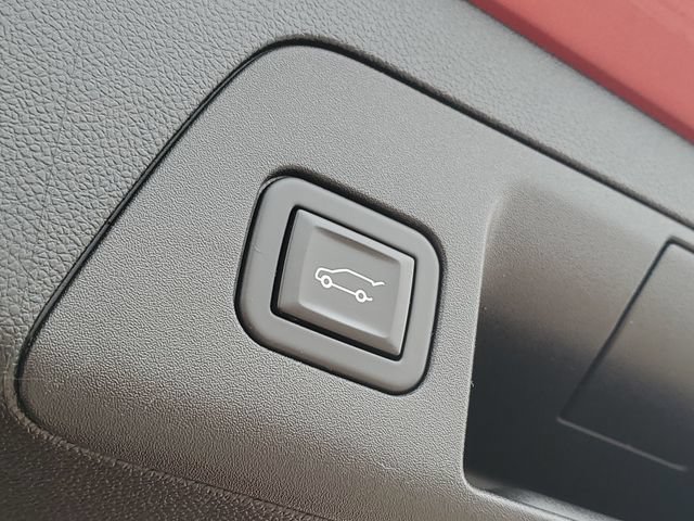 Used 2023 Buick Envision Essence FWD image 38
