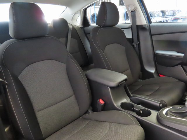 Used 2024 Kia Forte LXS image 6
