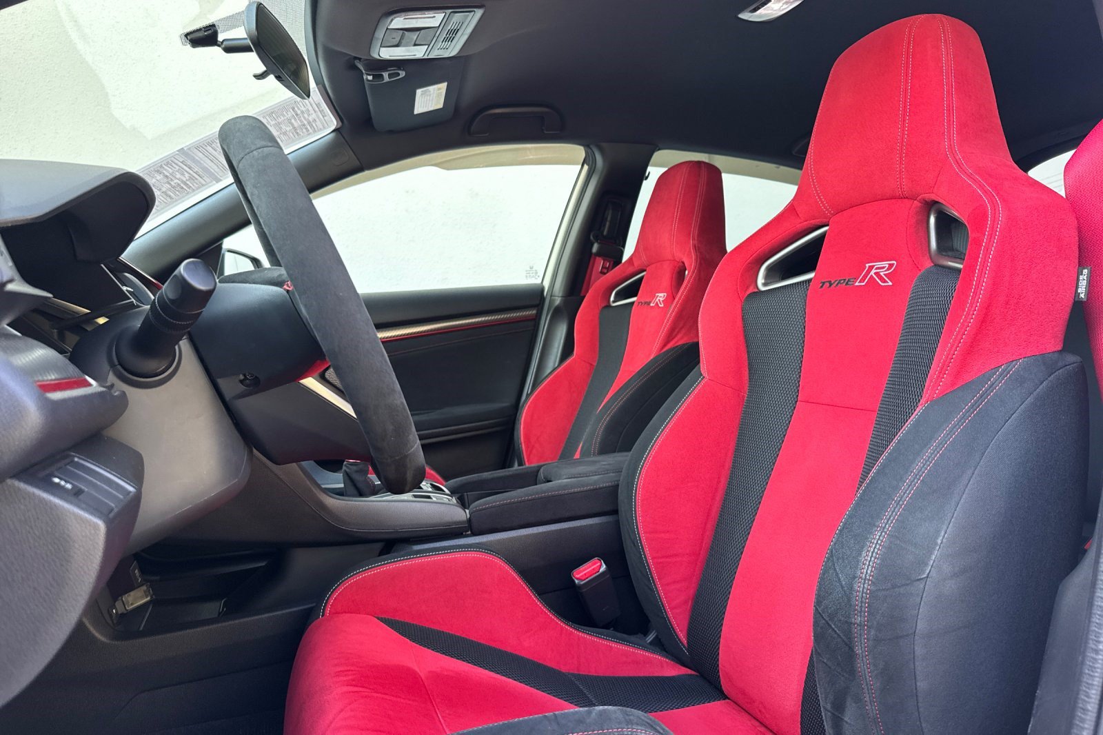Used 2018 Honda Civic Type R image 5