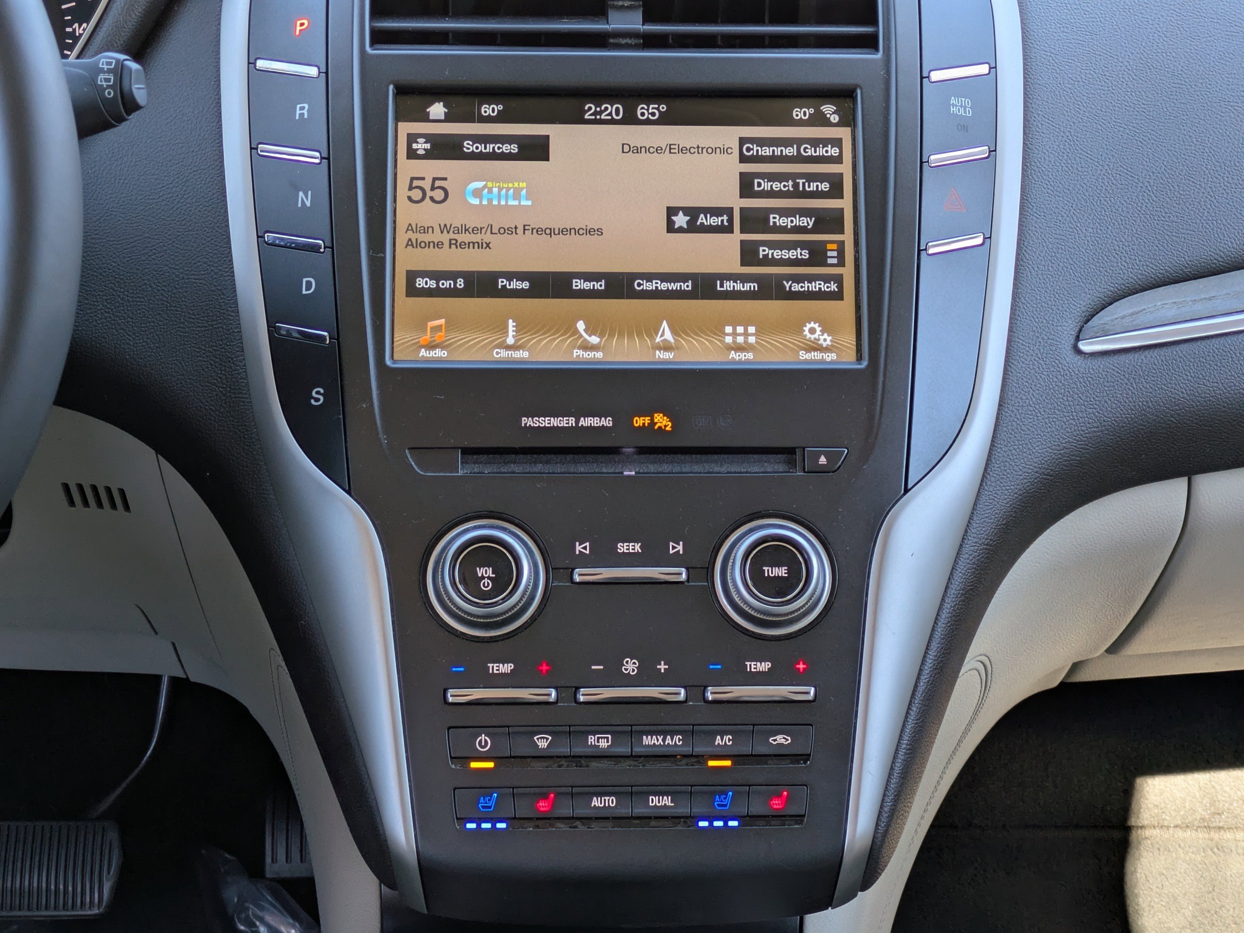 Used 2018 Lincoln MKC Reserve w/ Lincoln MKC Climate Package image 14