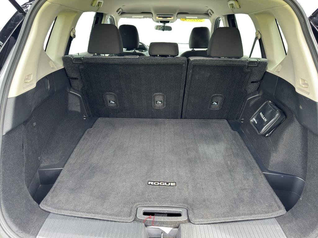 Used 2023 Nissan Rogue SV AWD/4WD image 8