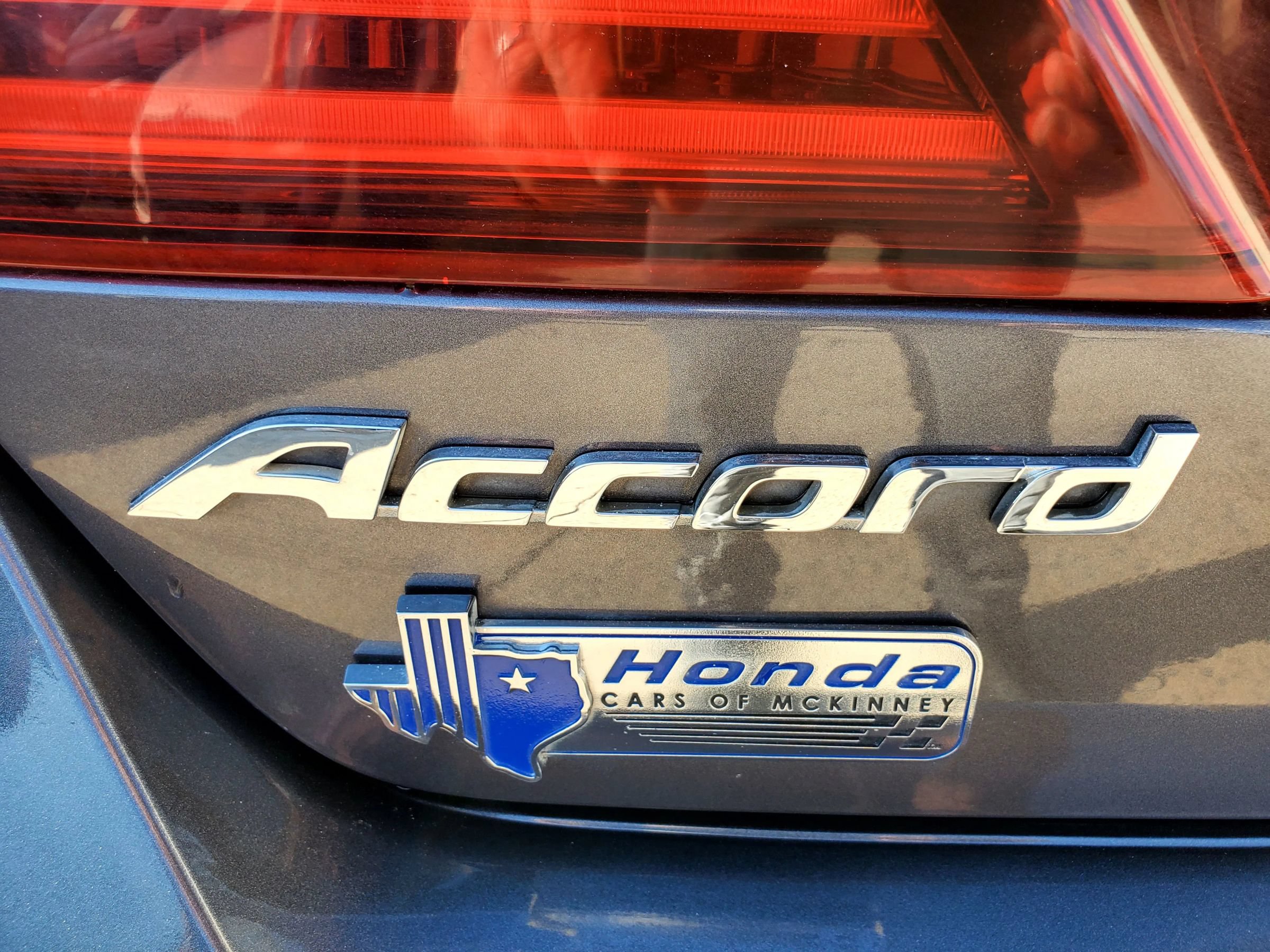 Used 2017 Honda Accord EX-L image 12