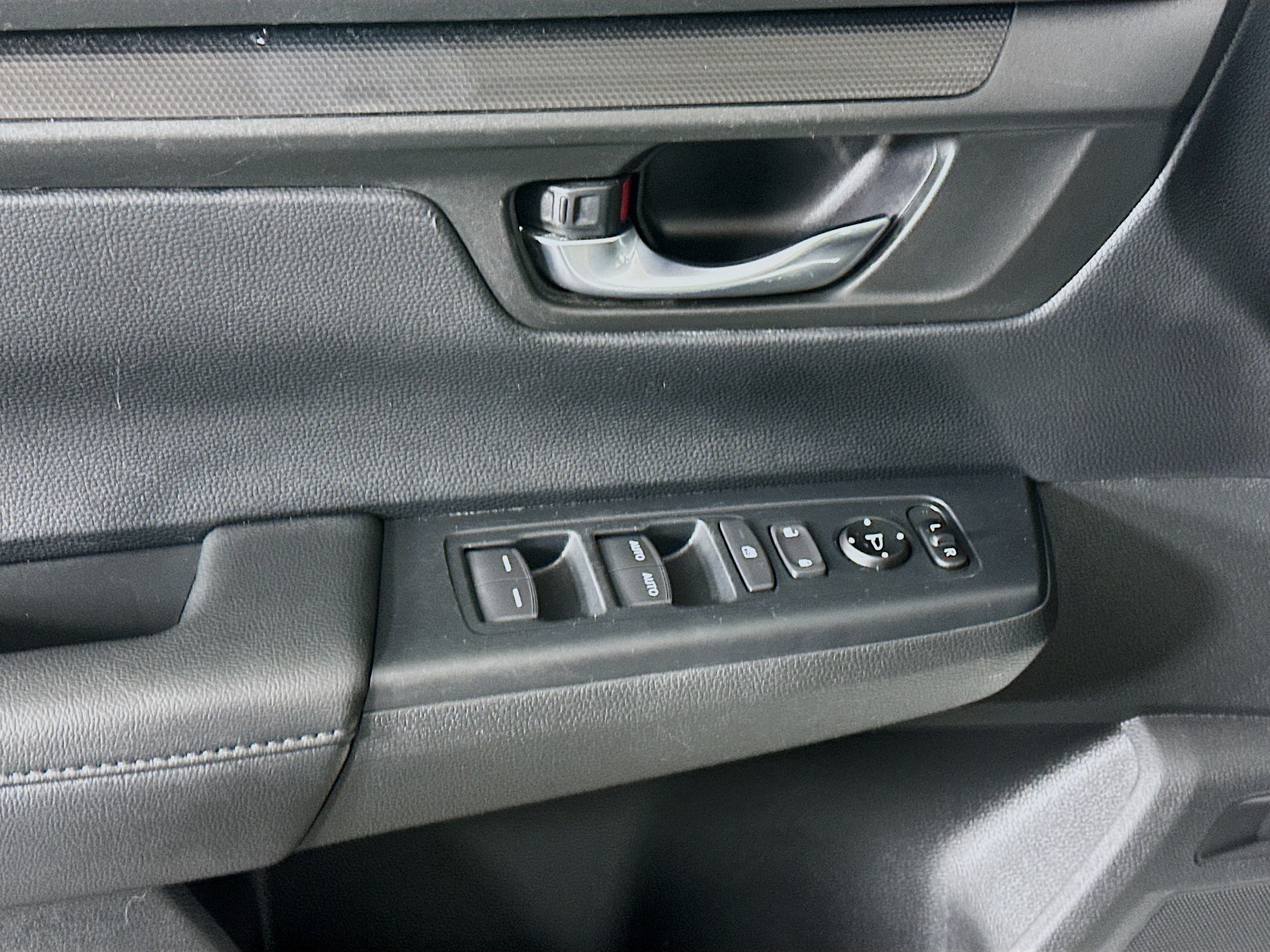 Used 2024 Honda CR-V EX image 15
