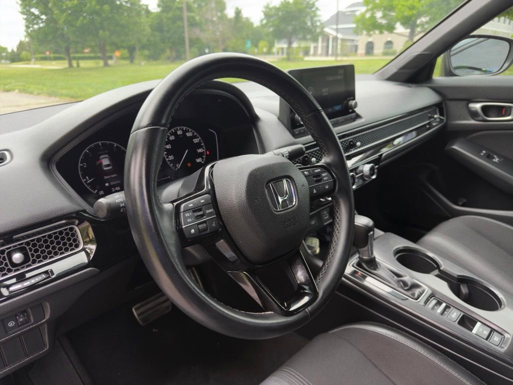 Used 2023 Honda Civic Sport image 25