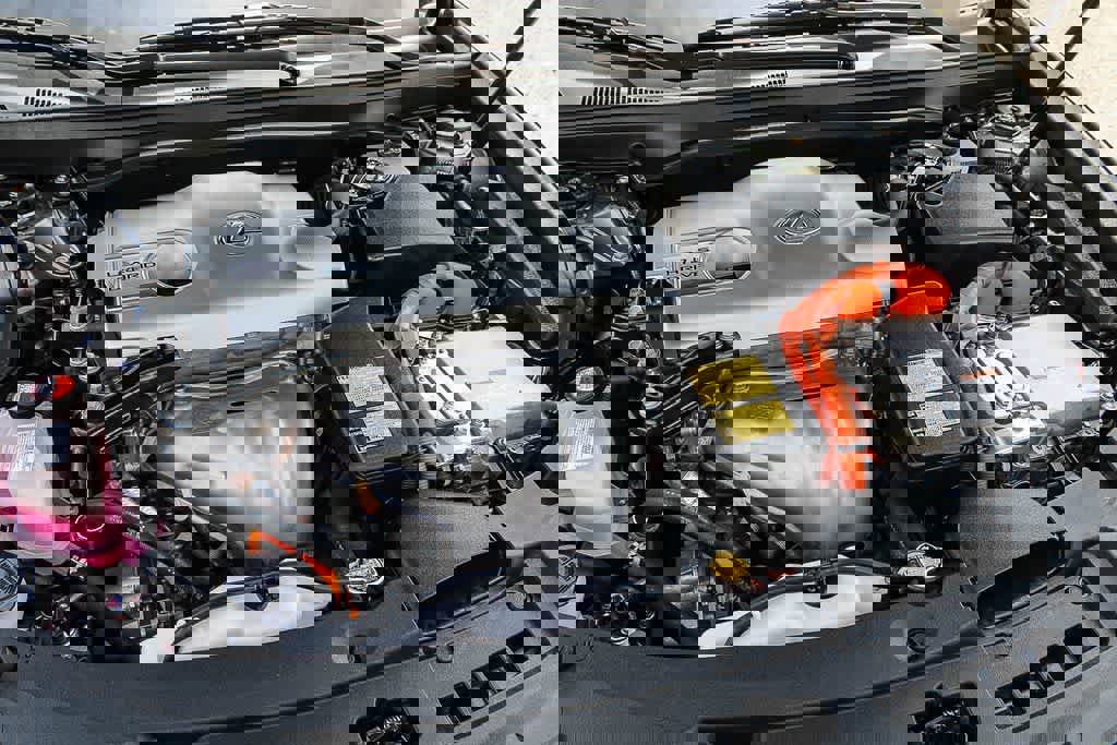 Used 2014 Lexus ES 300h w/ Premium Package w/Bamboo Trim image 25