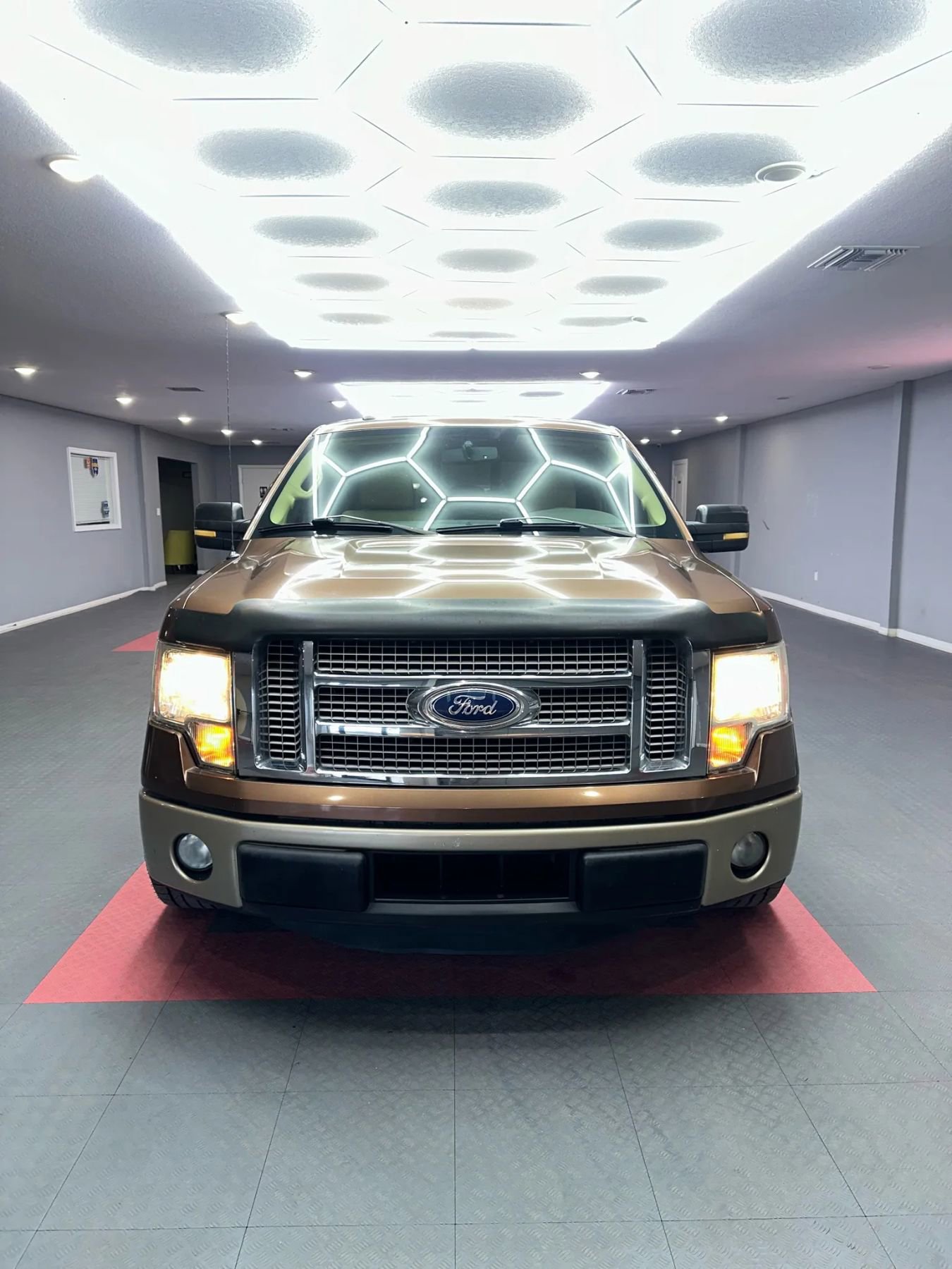 Used 2011 Ford F150 Lariat RWD image 8