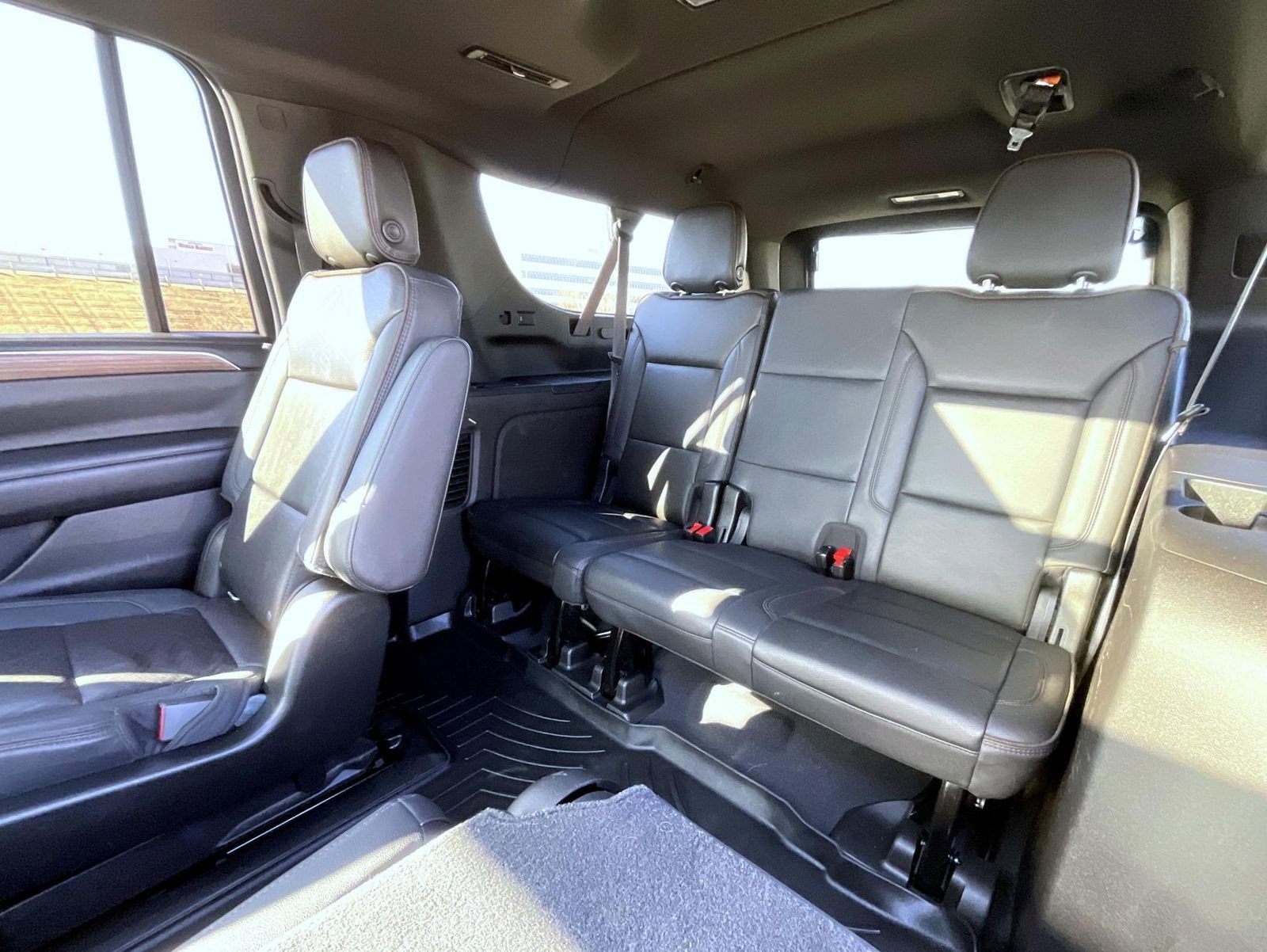 Used 2021 Chevrolet Suburban High Country image 20