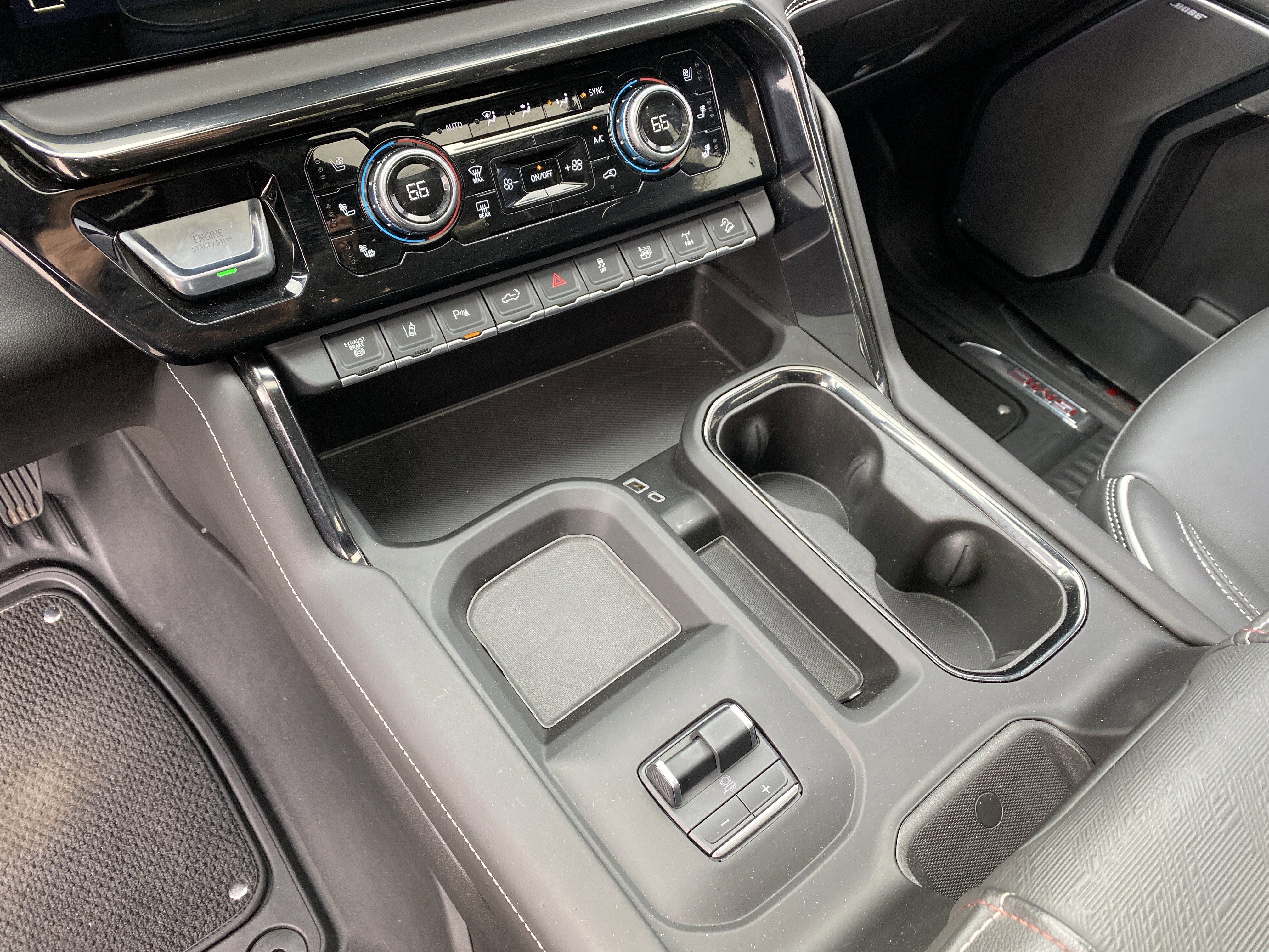 Used 2024 GMC Sierra 2500 AT4X AWD/4WD image 40