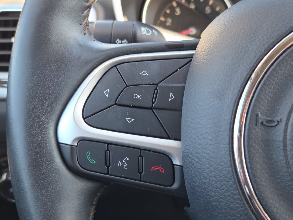 Used 2019 Jeep Compass Latitude w/ Popular Equipment Group AWD/4WD image 15