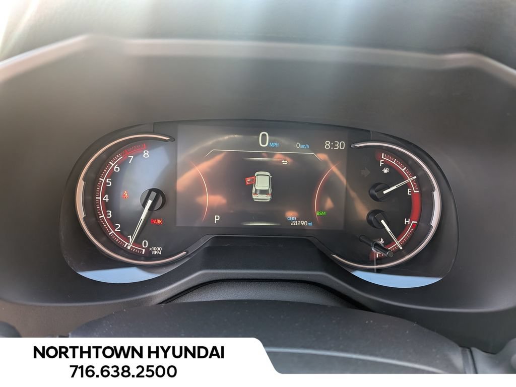 Used 2025 Toyota RAV4 XLE AWD/4WD image 8
